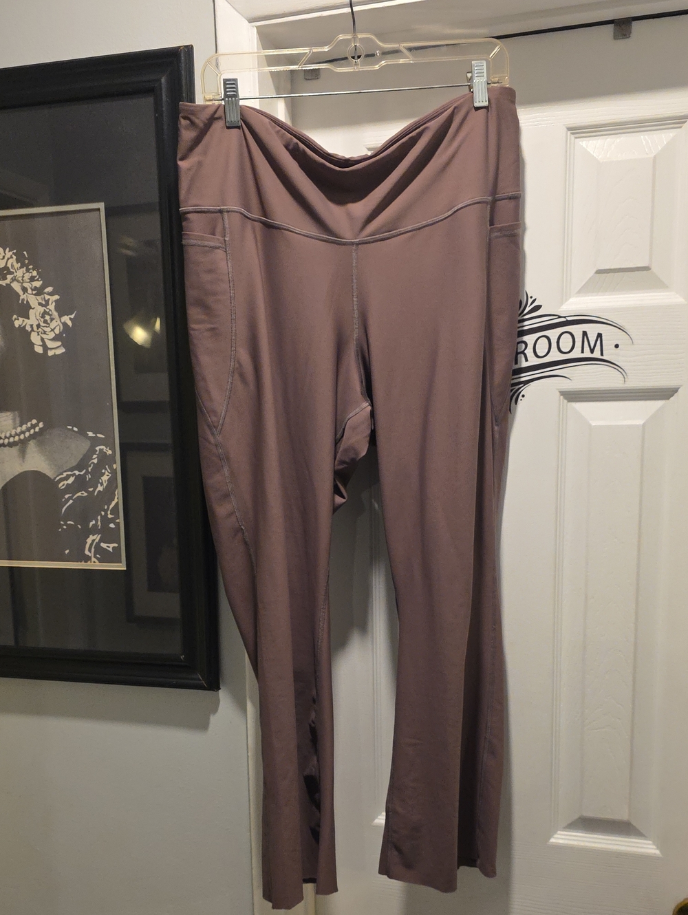 Women’s High-Waist Flare Active Pants - Taupe